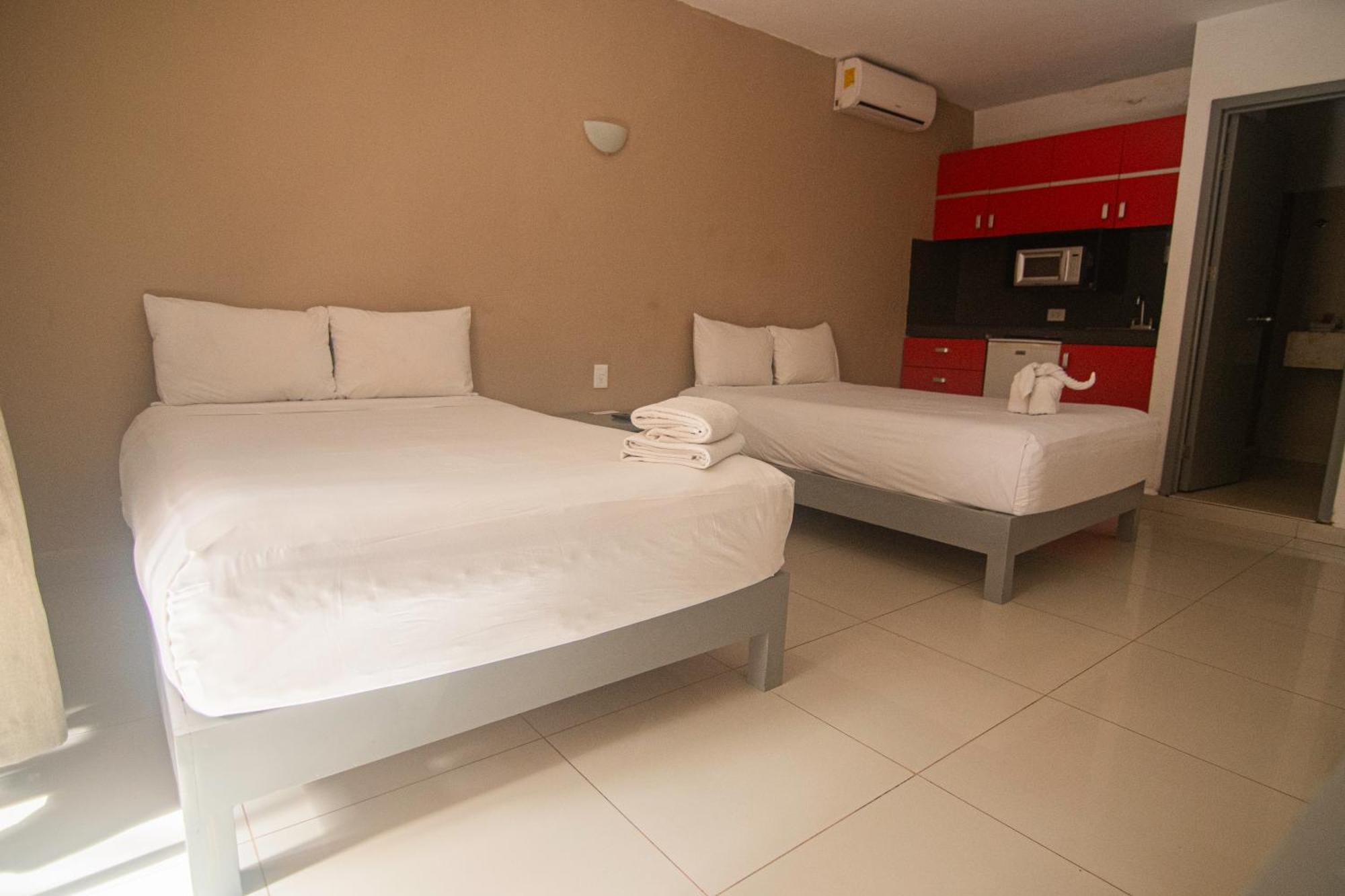 Hotel Maya Turquesa Плая дел Кармен Екстериор снимка